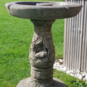 Ivy Nest Ornate Stone Birdbath INBB-4-111