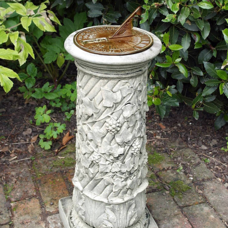 Vine Aged Brass Sundial VABS-3702